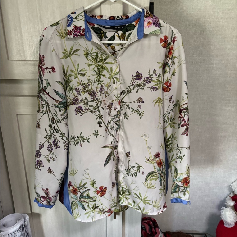 Zara Basic Floral Print Shirt with Blue Trim